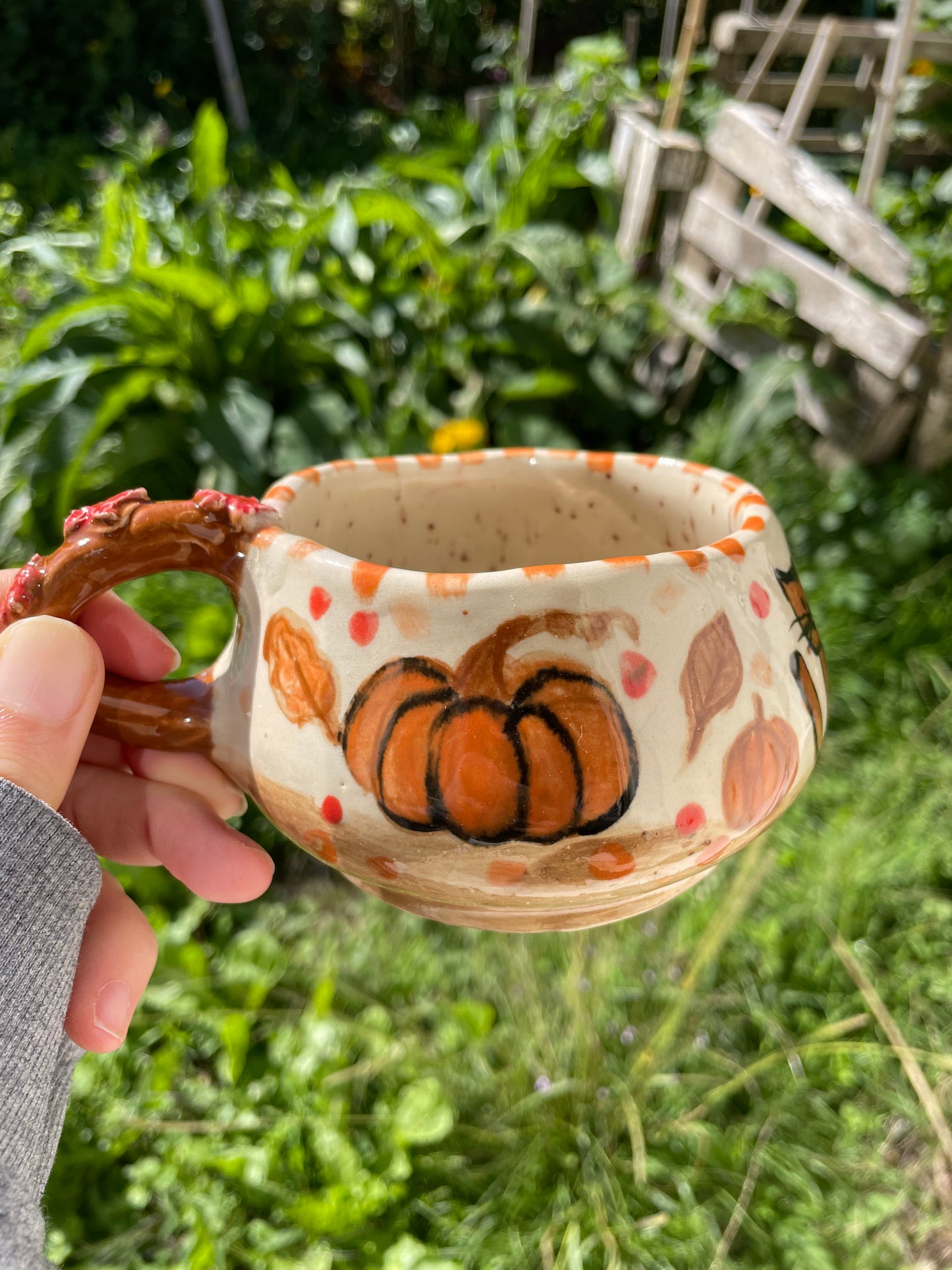 Tasse d’automne illustrée imparfaite