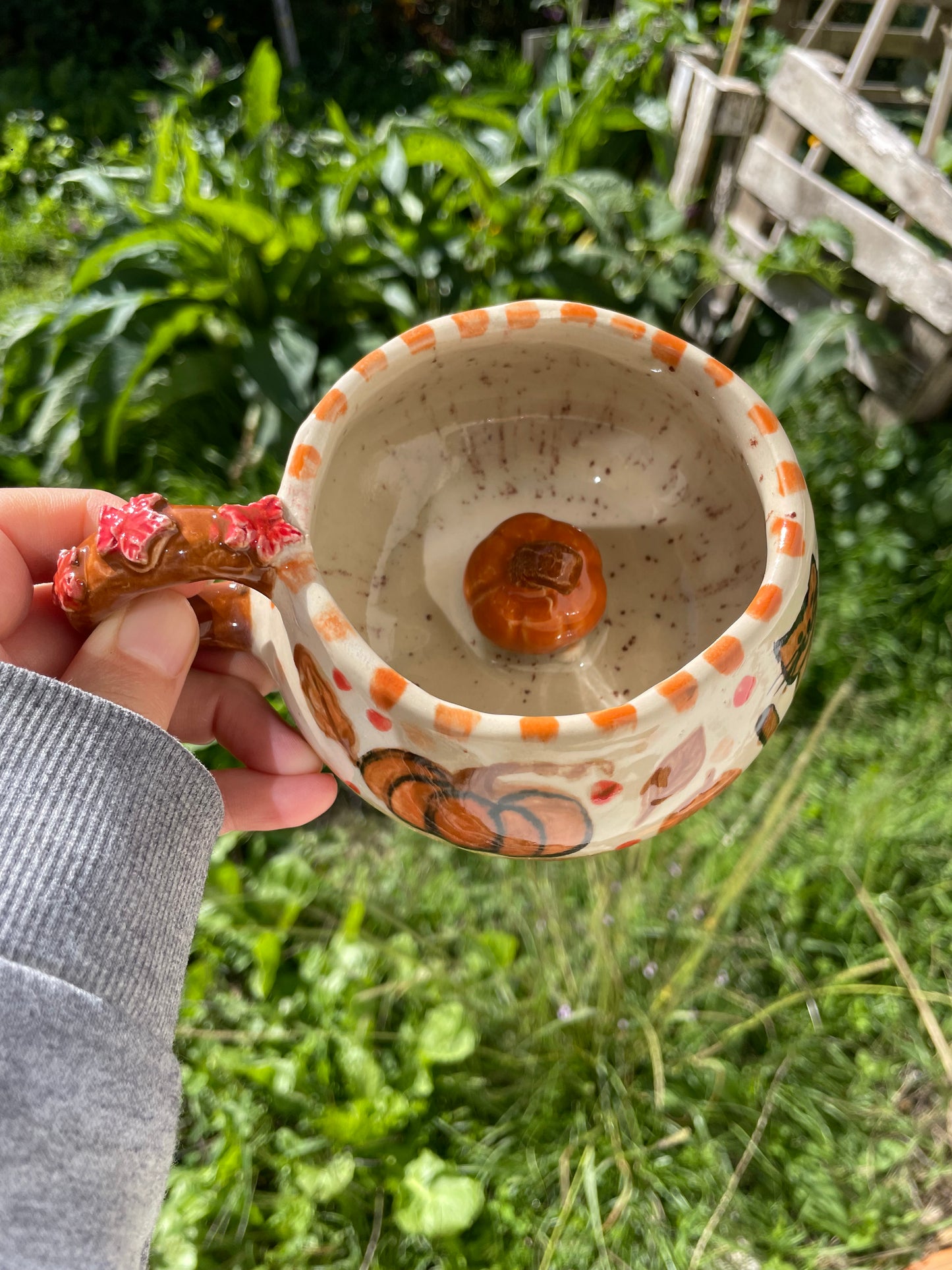 Tasse d’automne illustrée imparfaite