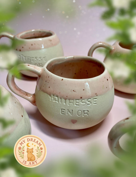 Pré-commande petite tasse en grès brute et rose mouchetée personnalisable